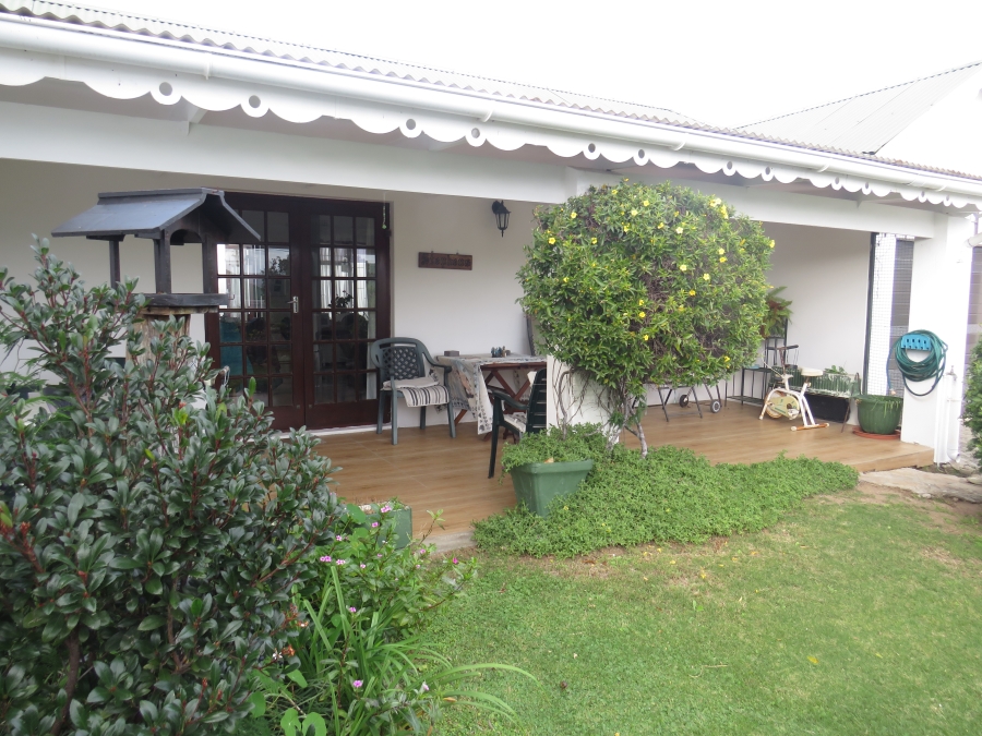 2 Bedroom Property for Sale in West Bank Eastern Cape